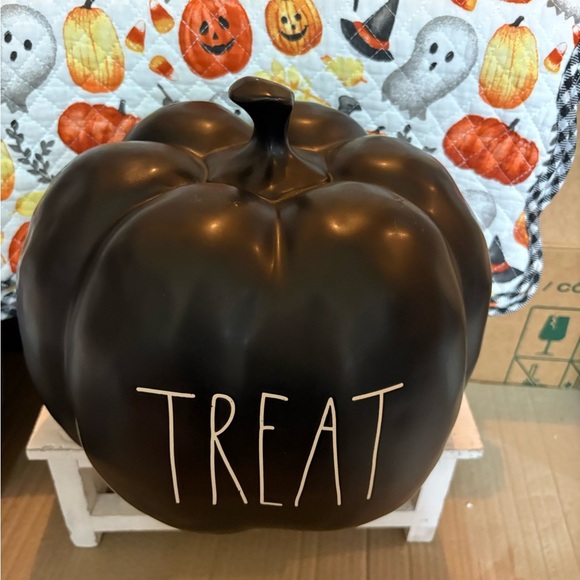 Black Ceramic Pumpkin Decor - Picture 1 of 2